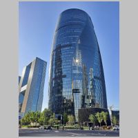 Leeza SOHO, Taipingqiao Subdistrict, Fengtai, Peking, photo H2v5o68z, Wikipedia.jpg